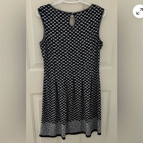 Max Studio Navy and White Floral Print Knit Dress size Large Women's - Picture 2 of 4